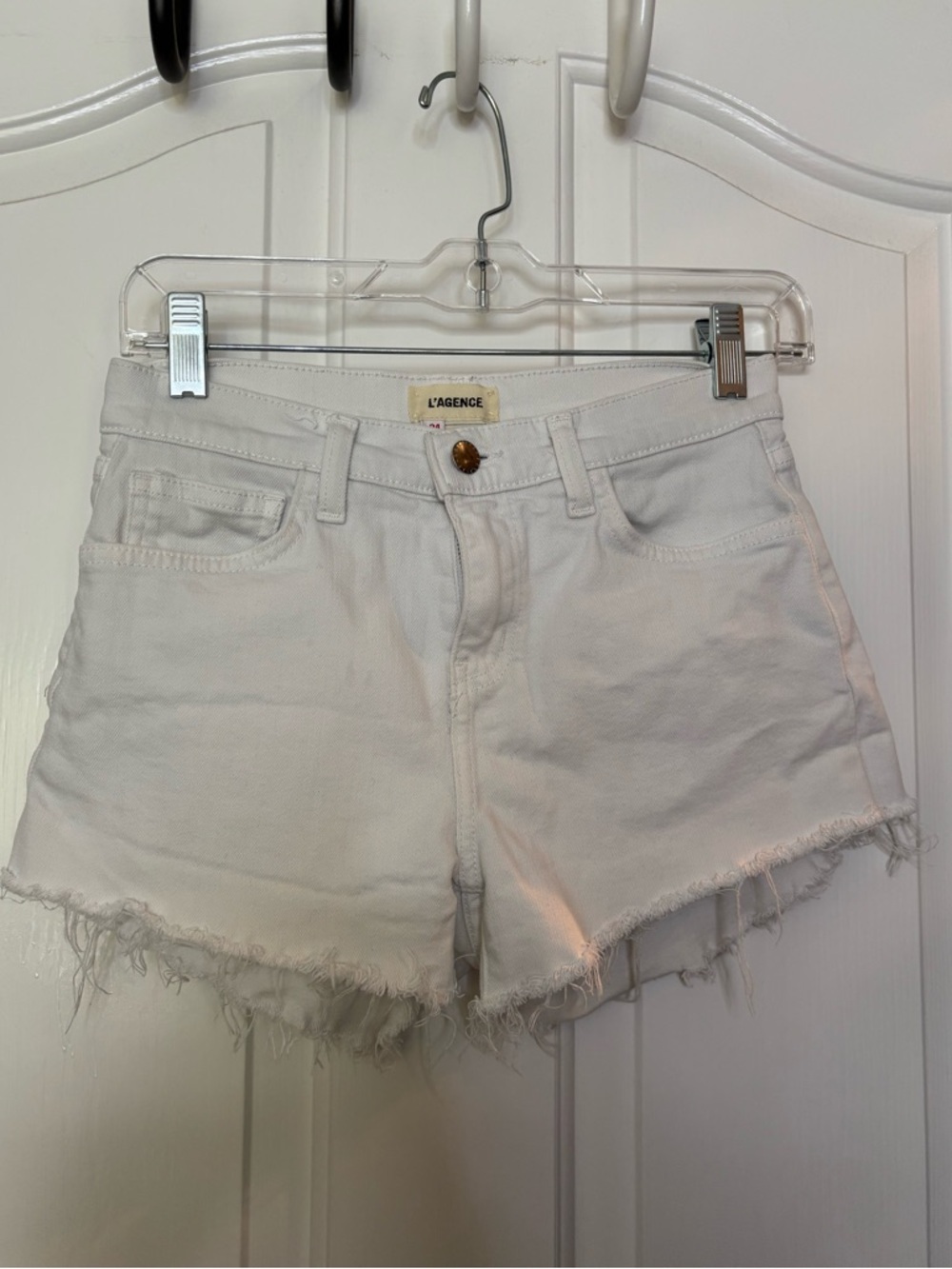 EUC L'AGENCE White Denim Frayed Hem Women's Shorts Size 24